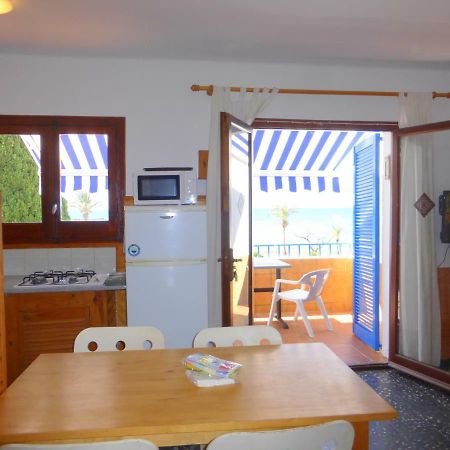 Rentalmar El Capitan Hospitalet De L'Infant Buitenkant foto